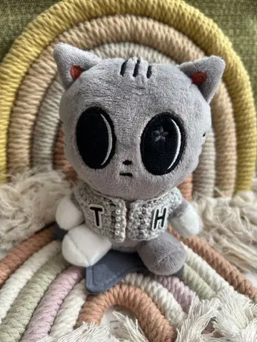 TXT 뿔바투 JP 유니 (앉은 모습)