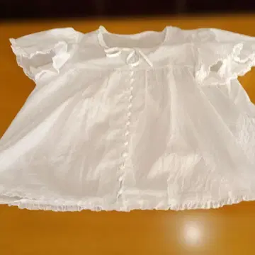 핑크하우스 화이트 프릴 소매 튜닉