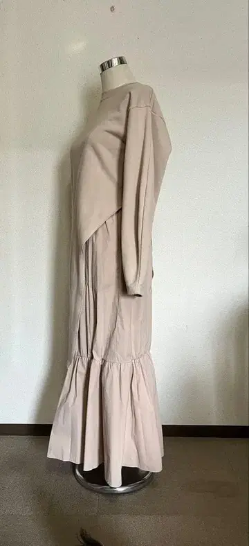 emmi 베이지 셋업