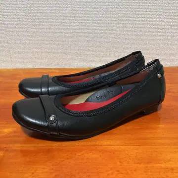 새상품급 키비라 플랫슈즈 블랙 24cm 펌프스