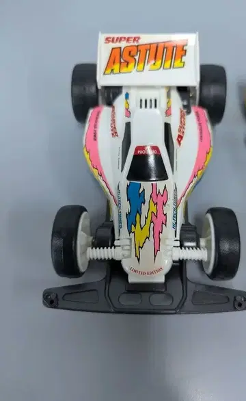 미니 사륜구동 슈퍼 아스튜트 Jr