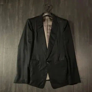 율리우스 JULIUS 테일러드 자켓 사이즈 2 블랙