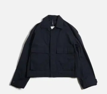 Product Twelve_CROPPED UTILITY SHIRT