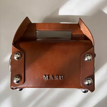 완품 MASU 브라운 가죽 숄더백