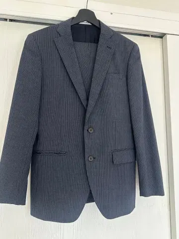 LES MUES 네이비 스트라이프 비즈니스 정장 세트