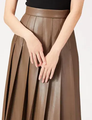 SNIDEL 가죽 플리츠 스커트