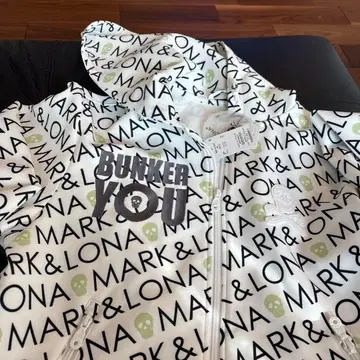 택 포함 새상품 완판템 MARK & LONA BUNKER YOU 후드티