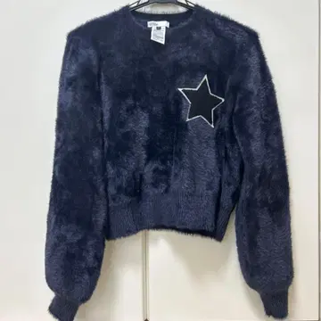 네이비 별 모양 자수 긴팔 니트