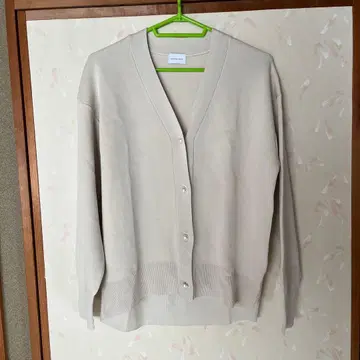 컨디션 최상 유나이티드 애로우즈 베이지 가디건