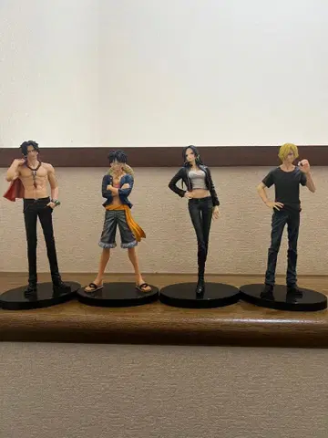 원피스 피규어 4체 세트