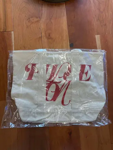 TREASURE PLUSE ON 토트백 NATURAL