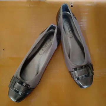 Amuel 아뮤르 펌프스 235 일본제