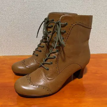 새상품급 키다리 아저씨 레이스업 부츠 브라운 23cm