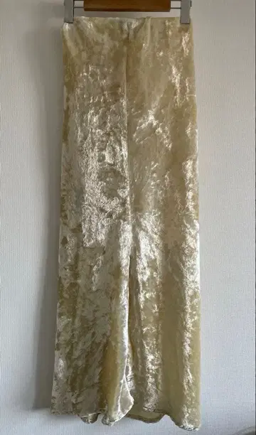 ENOF 벨벳 롱 스커트 화이트