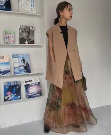 UND WILLOW PAINT PLEATS SKIRT