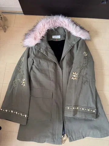 Rady 올리브 그린 퍼 후드 모즈 코트