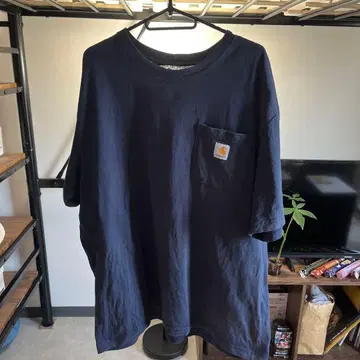 네이비 코튼 T셔츠 포켓 부착