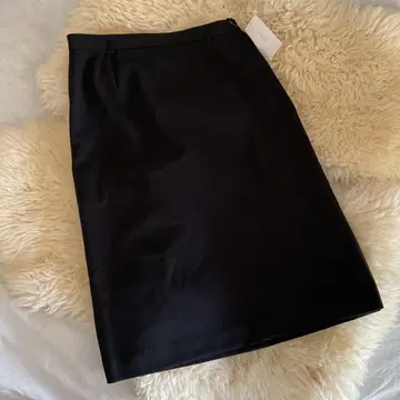 UNTITLED 블랙 타이트 스커트 무릎 기장 [ 새상품급 ]