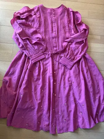 SINDIEL 핑크 자수 프릴 원피스 새상품급