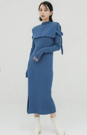 UNITED TOKYO 스퀘어 칼라 니트 원피스