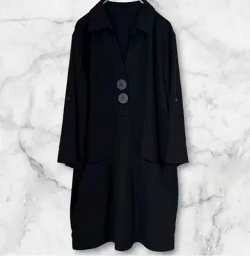 비안테 블랙 롱 코트 버튼 포함