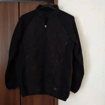 블랙 플리스 자켓