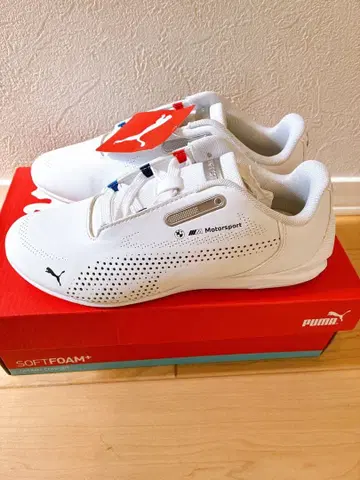 [미사용 새상품] Puma BMW 콜라보 스니커즈 22cm, 화이트