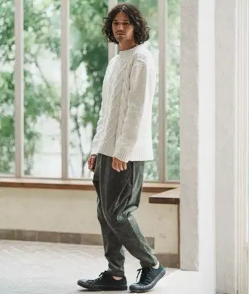 CAMBIO 코듀로이 스트레치 소프트 세미 배기 테이퍼드 팬츠