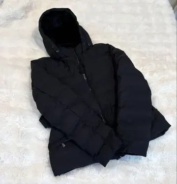 ZARA 워터 앤드 윈드 다운 자켓 여성용 블랙