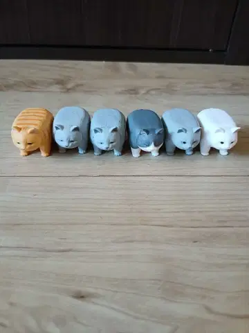 가챠가챠 고양이 피라미드 6개