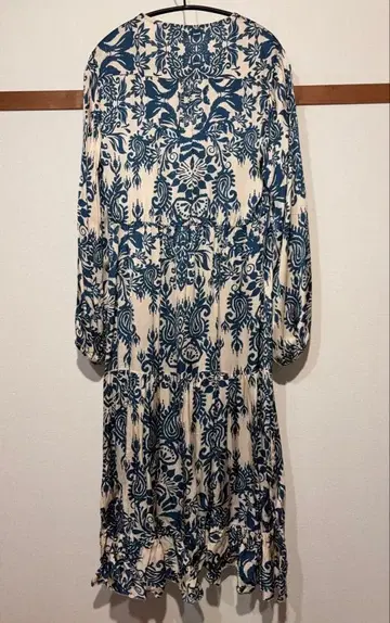 새상품급 ALANRED 아라베스크 패턴 긴팔 원피스