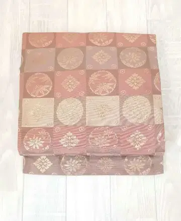 나고야 오비 기하학 패턴