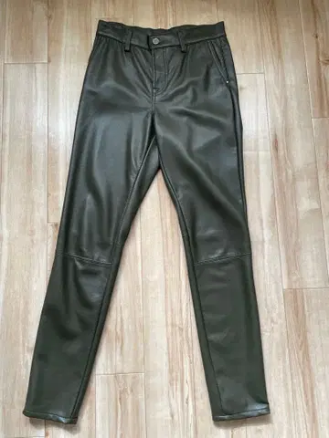 S.Q.S. 인조 가죽 팬츠 카키 그린 이탈리아제 36 M 사이즈