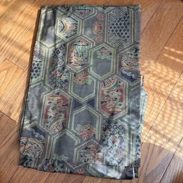 기모노 오시마 명주 전통 기모노 원단 기하학 패턴