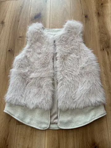 SEU 에유 밑단 리브 포함 오버 사이즈 인조 모피 베스트