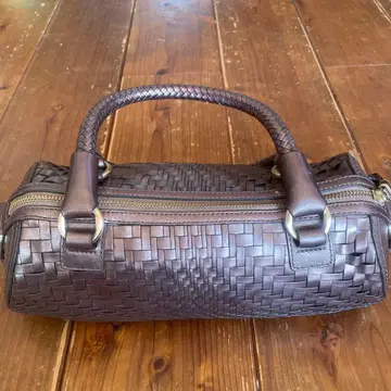 콜한 다크 브라운 핸드백