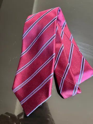 새상품급 Luigi Burrell 루이지 보렐리 스트라이프 패턴 넥타이