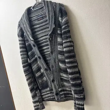 니콜 클럽 포맨 가디건 아크릴 소재 따뜻한