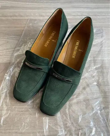 트루사르디 그린 스웨이드 스퀘어 펌프스 24.0