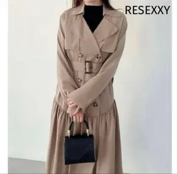 RESEXXY 리젝시 컨디션 최상 티어드 트렌치코트 롱 베이지