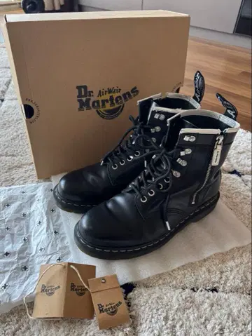일본 한정판 닥터마틴 1460 부츠