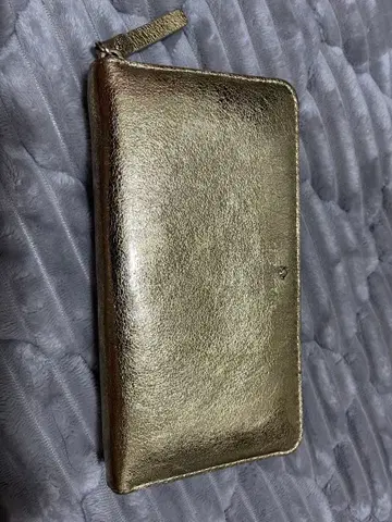 골드 장지갑 심플한 디자인