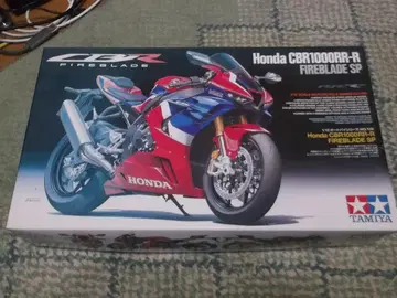 혼다 CBR1000RR-R 파이어블레이드 SP 프라모델