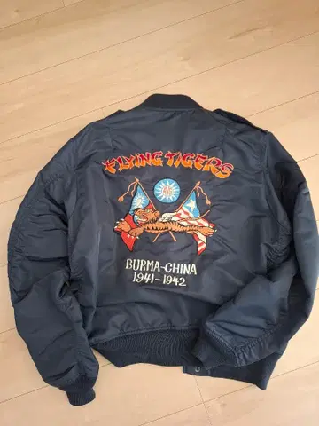[ AVIREX ] MA-1 FLYINGTIGERS 플라이트 자켓
