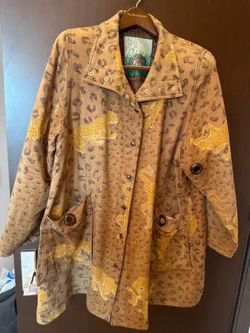 이타리야 레오파드 무늬 프린트 코트 프리 사이즈