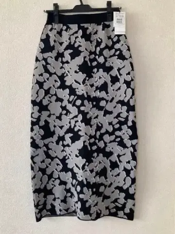 새상품 YAMADAYA vin 타이트 스커트 블랙/그레이