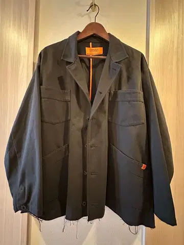 UNIVERSAL OVERALL 블랙 자켓