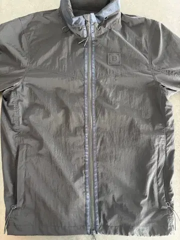 브리핑 M 사이즈 풀 지퍼 자켓