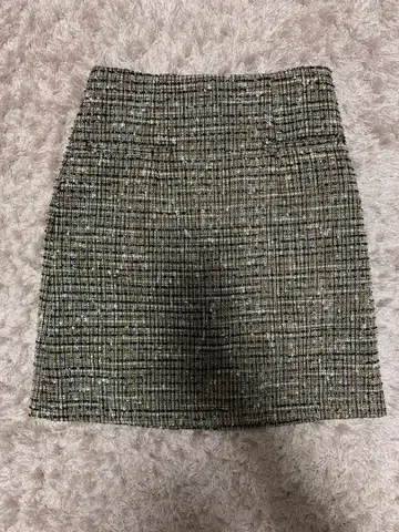LILY BROWN 체크 무늬 트위드 미니 스커트