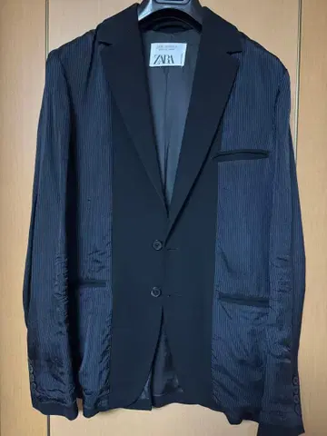 ZARA 블랙 멀티 스트라이프 패널 테일러드 자켓